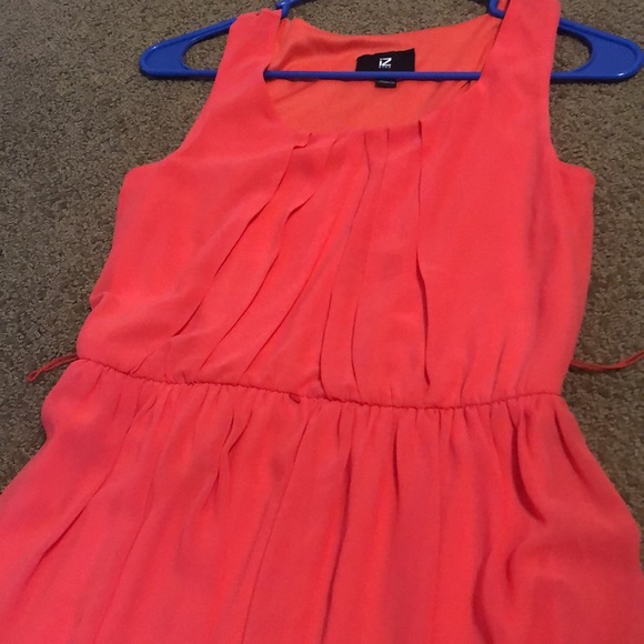 Coral Sundress - Picture 6 of 11